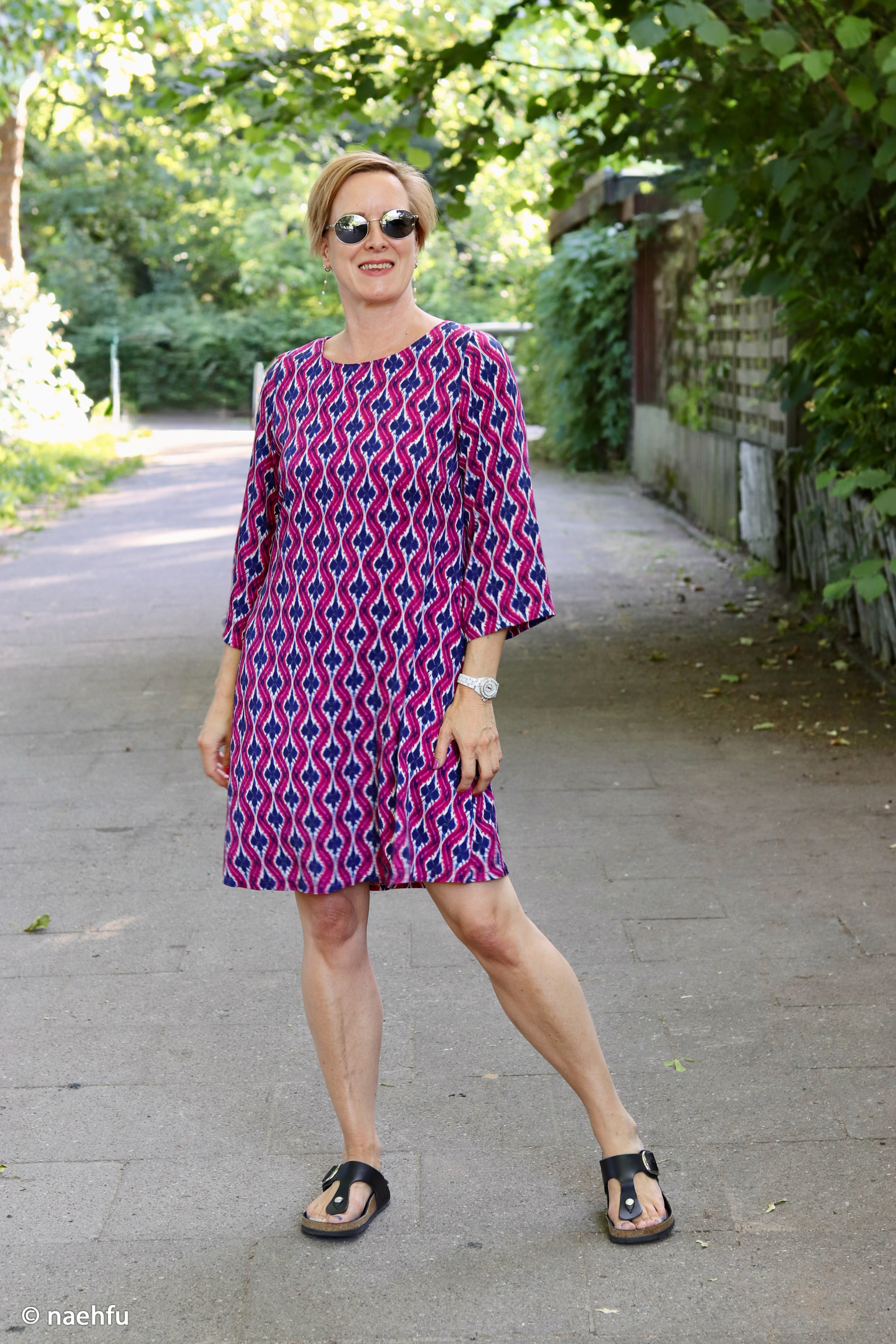 265936 Graphic, dark blue/fuchsia