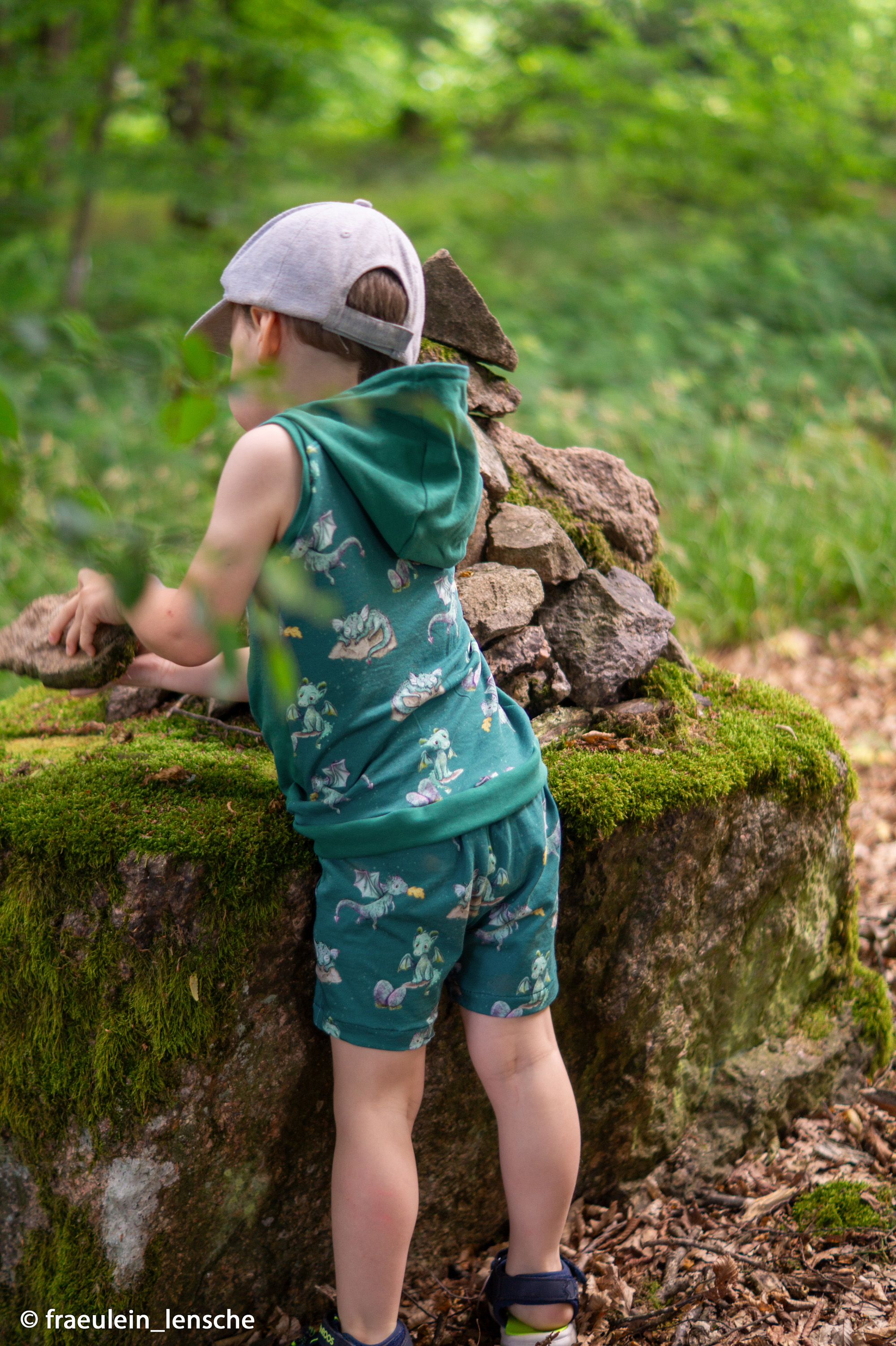 259266 Drachen, smaragd