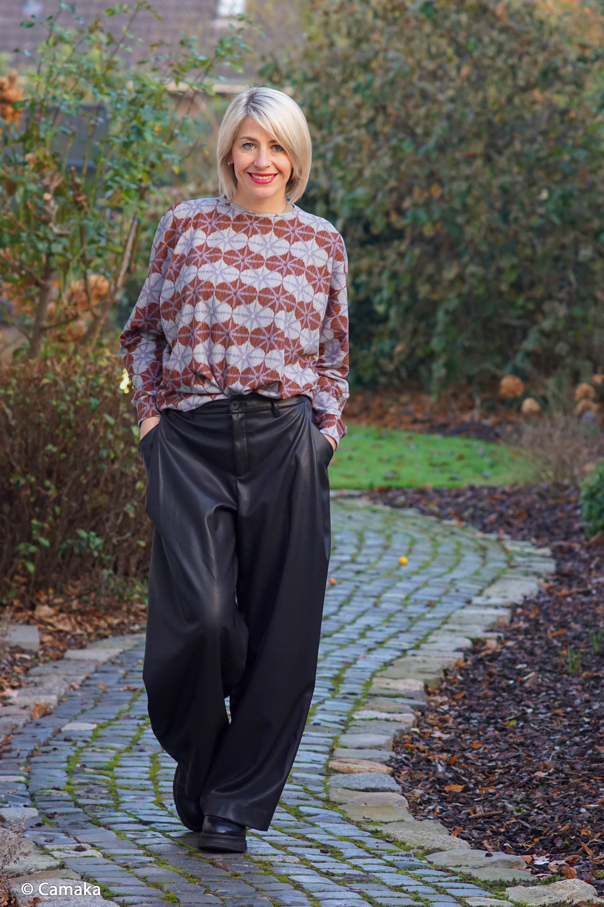 875713 abstrakt, naturweiß/bruscetta