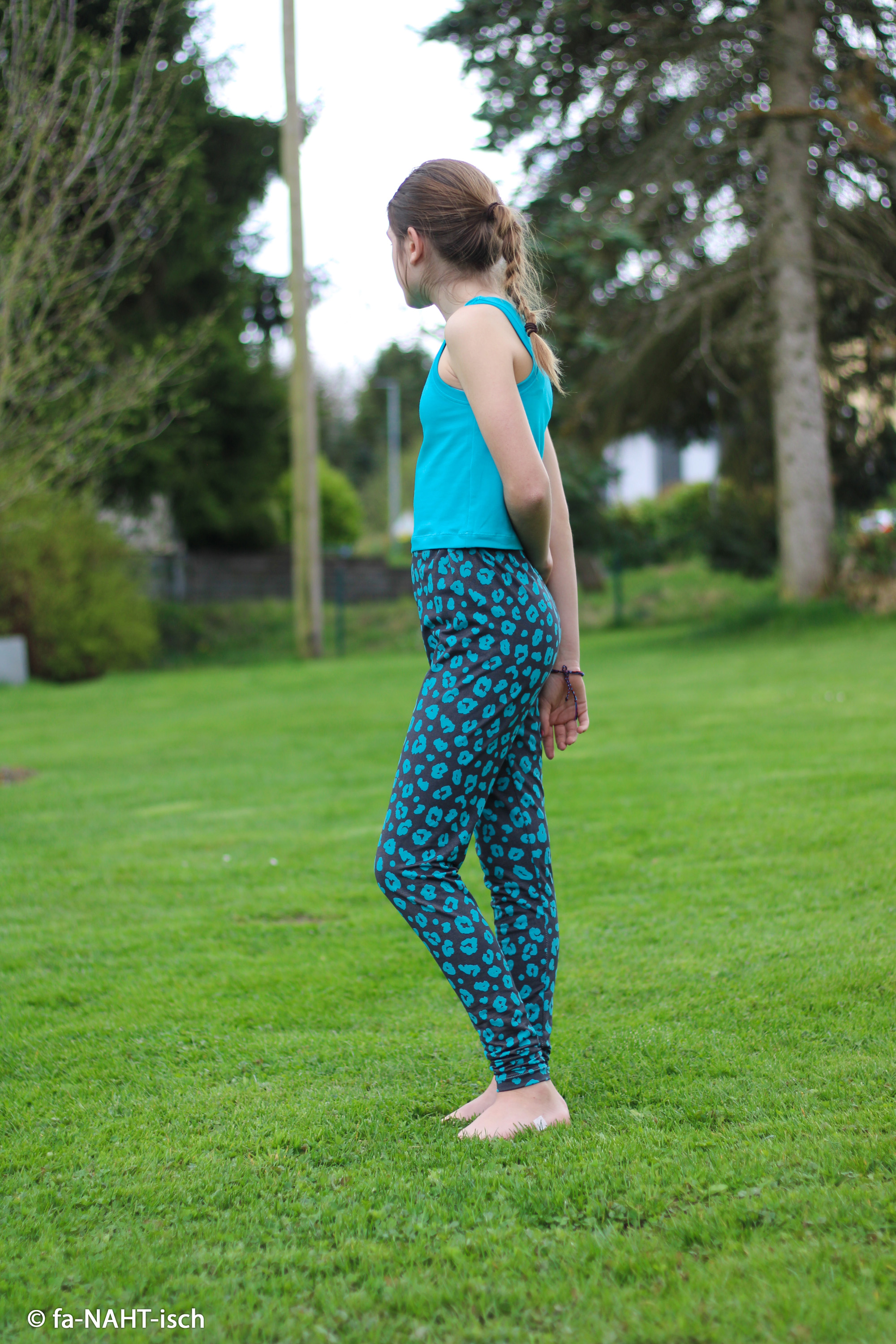 597746 Leo, dunkelblau/aqua