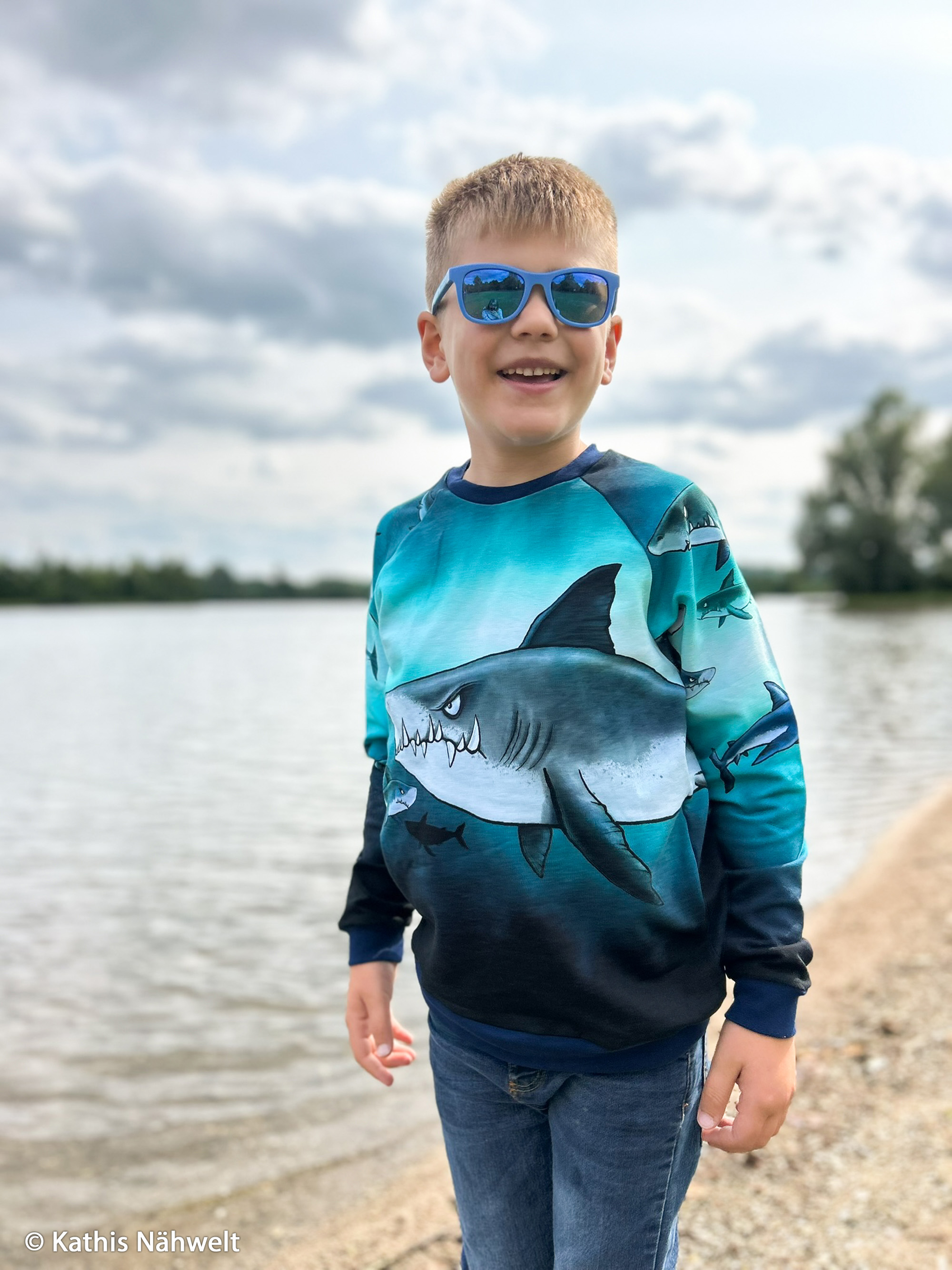 Shark Tank by Thorsten Berger, French Terry