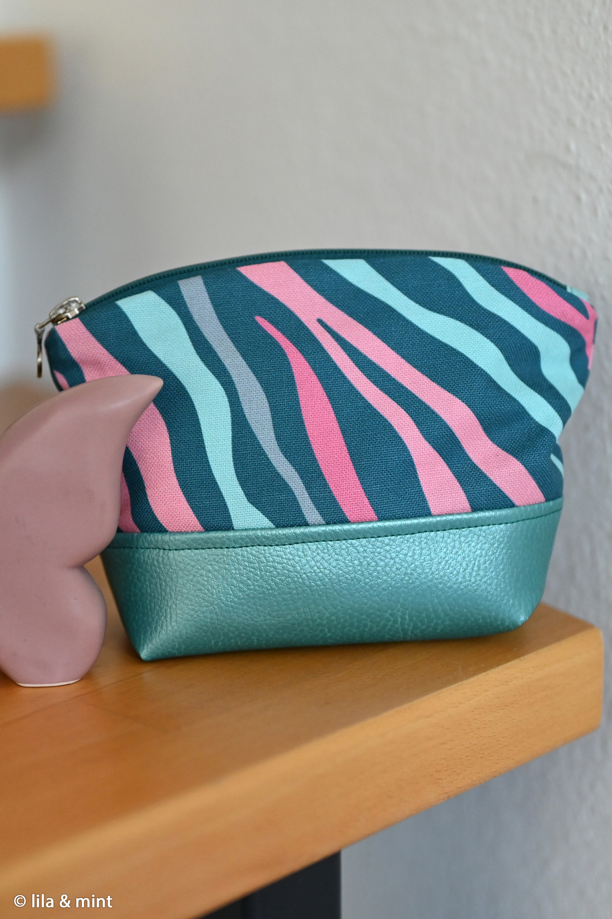 152748 Zebra, petrol/rosa