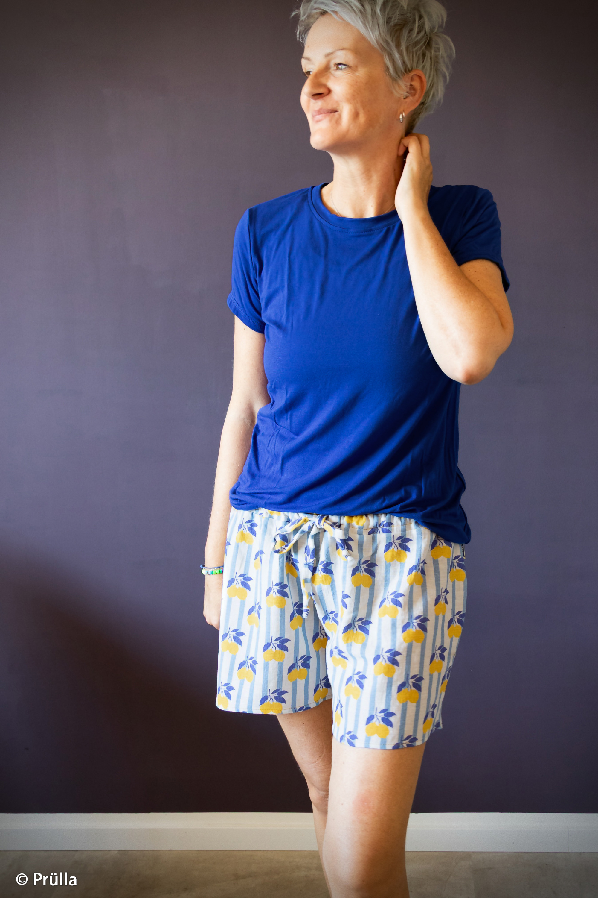000255 uni, luminous blue