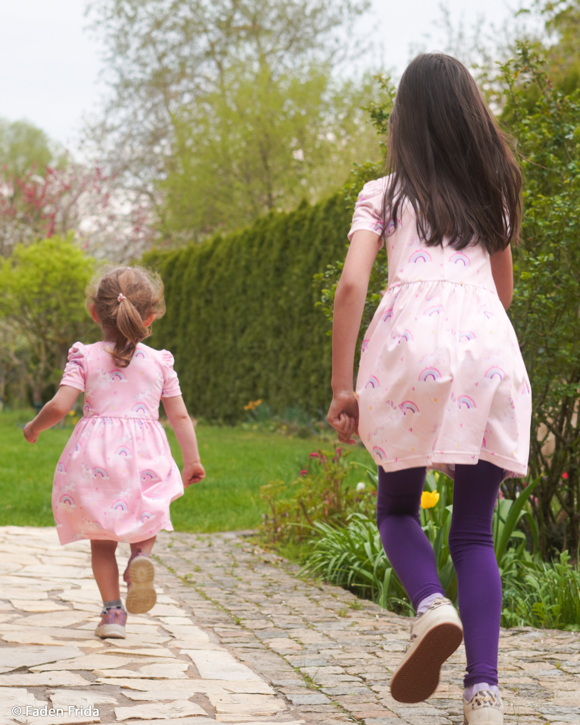 260420 Einhörner, apricot