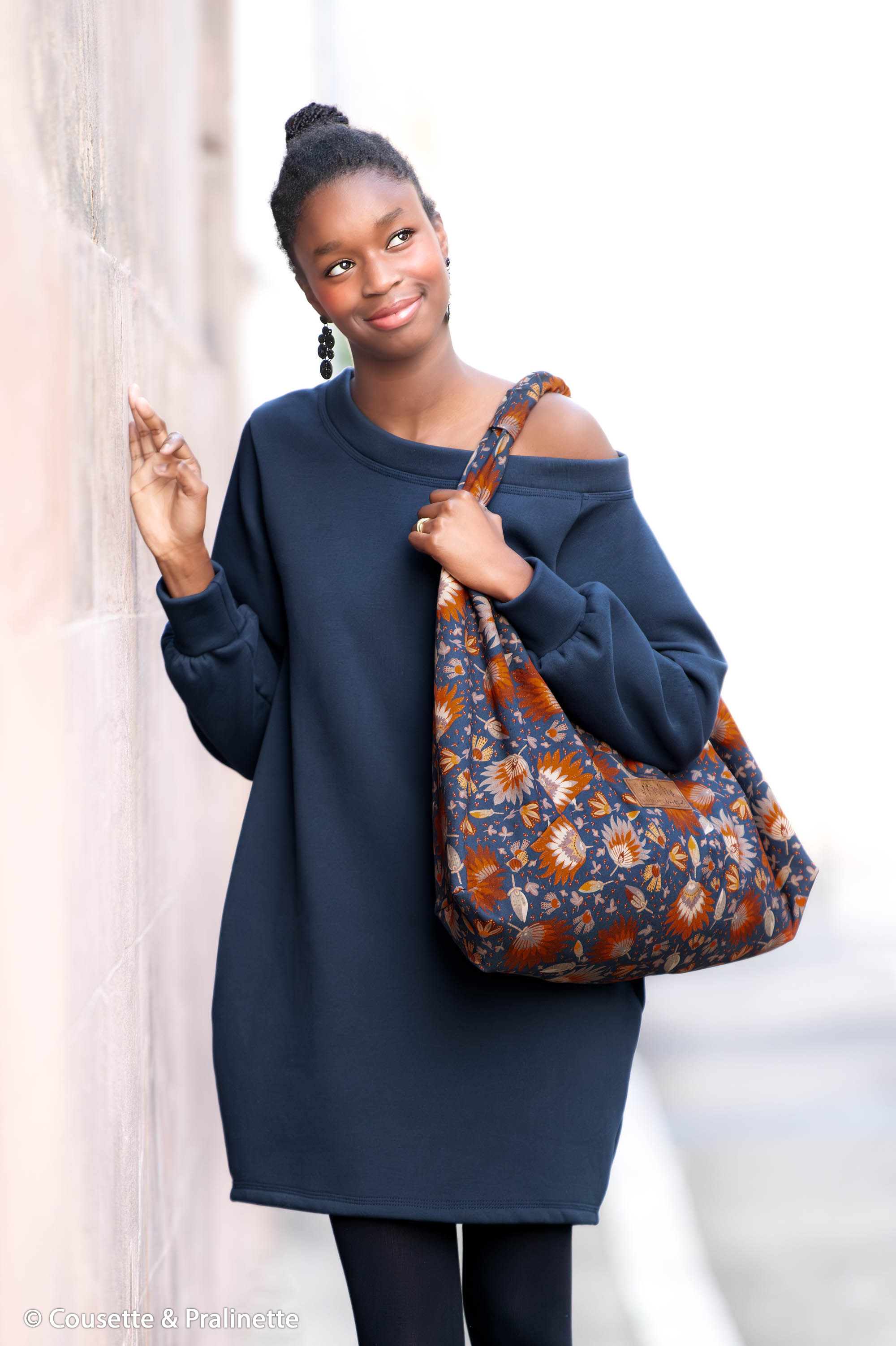 805744 Blumen, terracotta/jeansblau