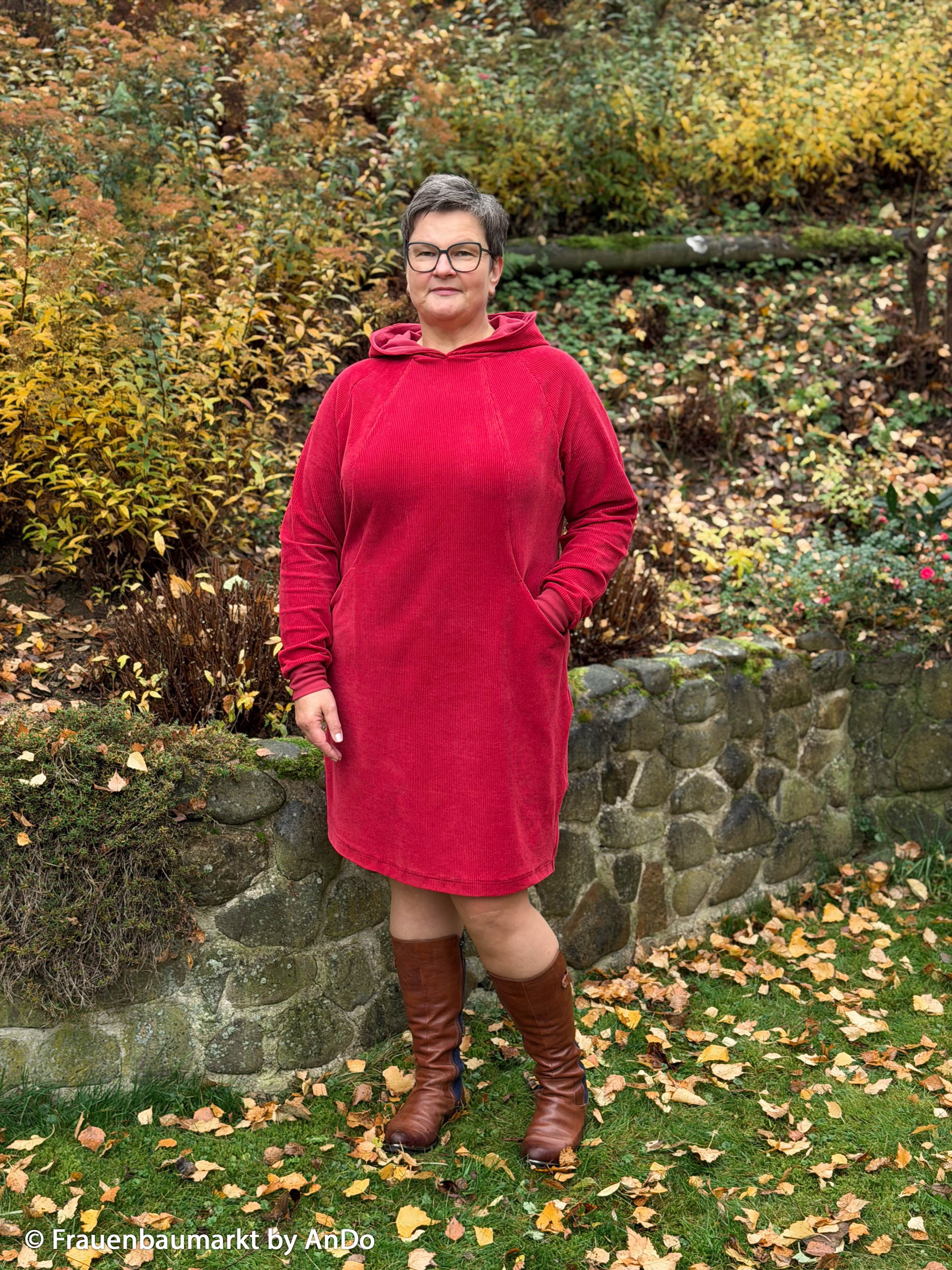 000638 uni, deep claret