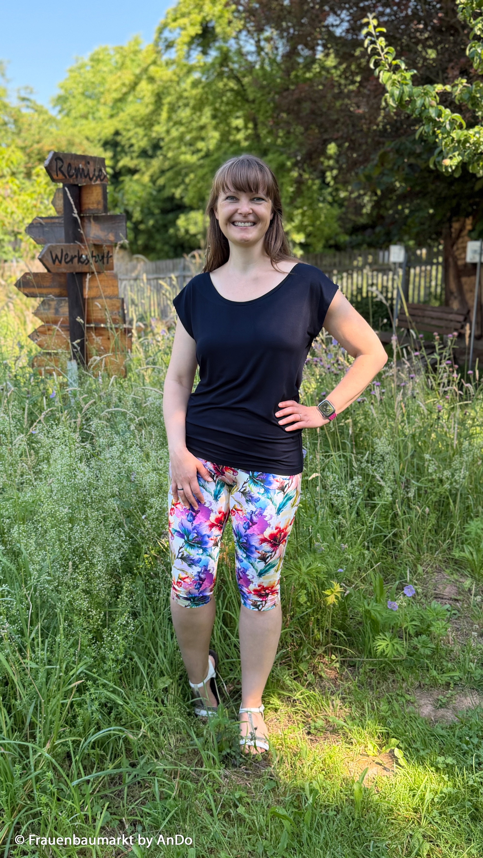Sewing project by Frauenbaumarkt made with Dinkel FS27 and Sion, in dark blue