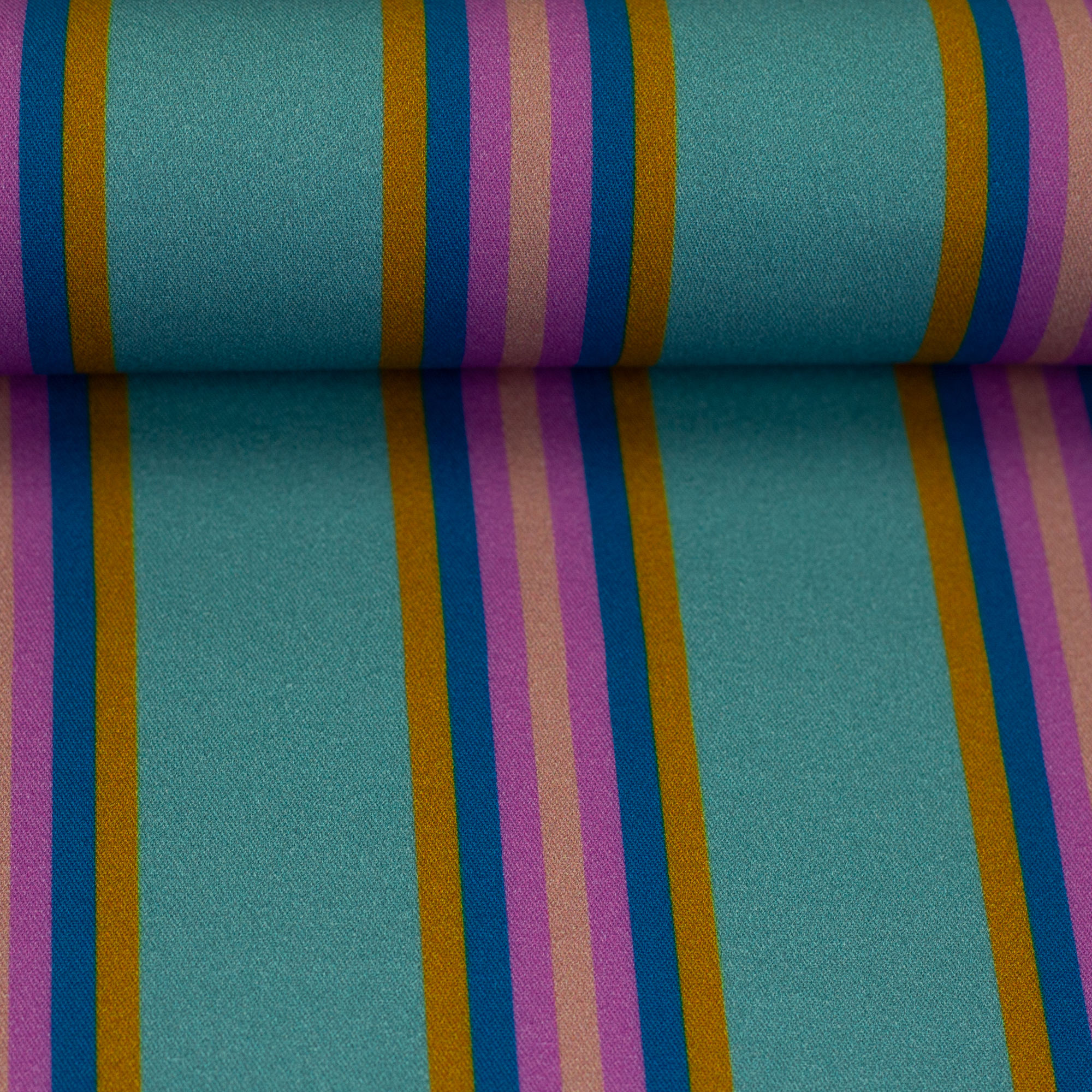 Walking by Cherry Picking, Viskose Webware