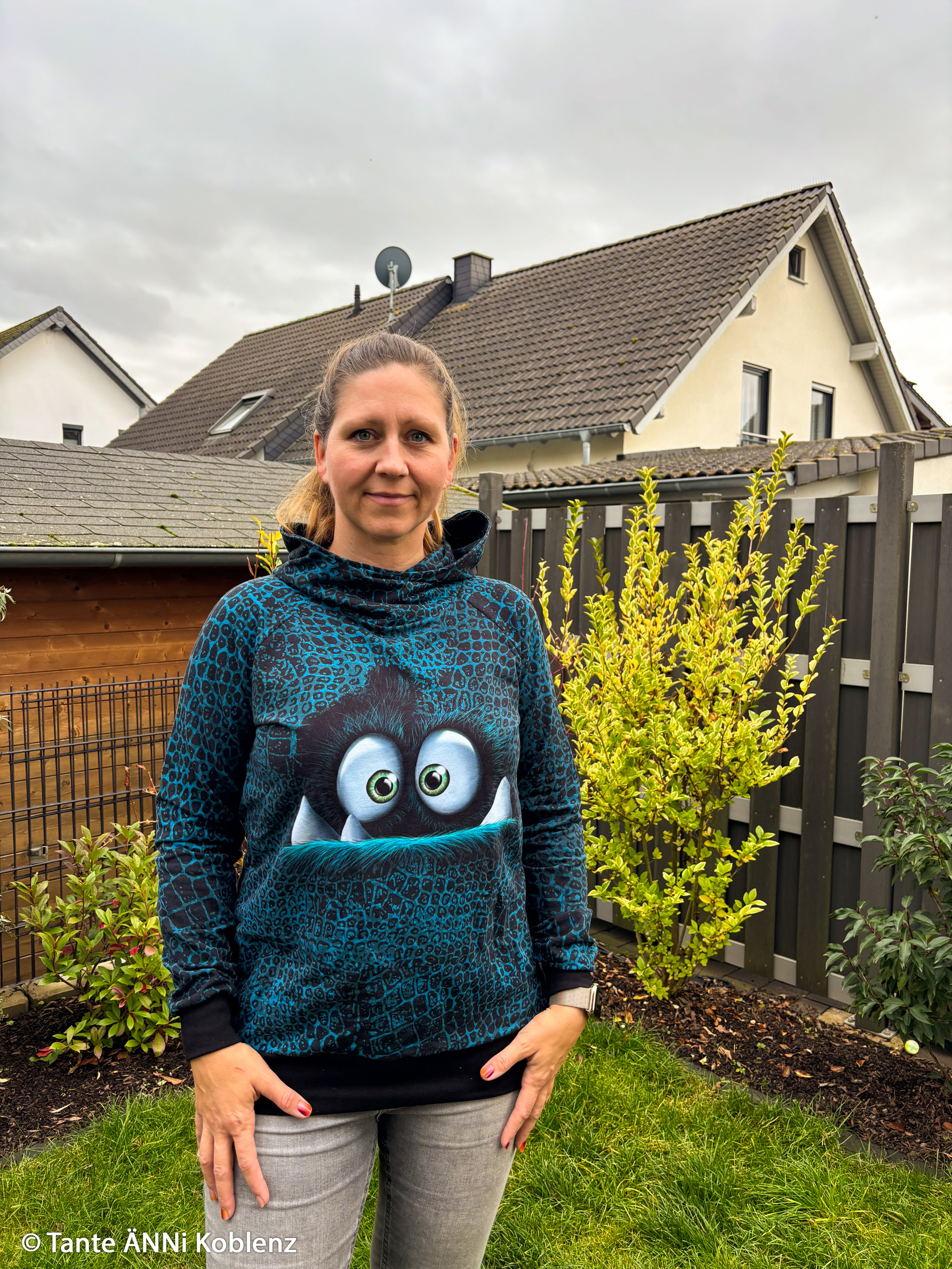 Sewing project by Tante made with AENNI, Monsta and Heike, in petrol