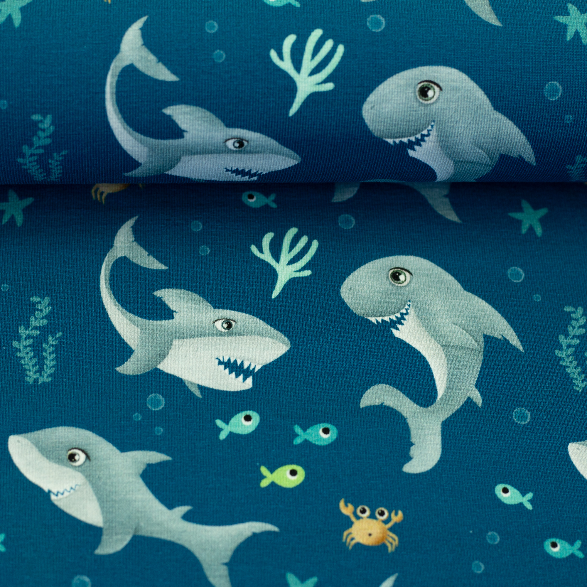 803748 Haie, Krabben, Fische, petrol