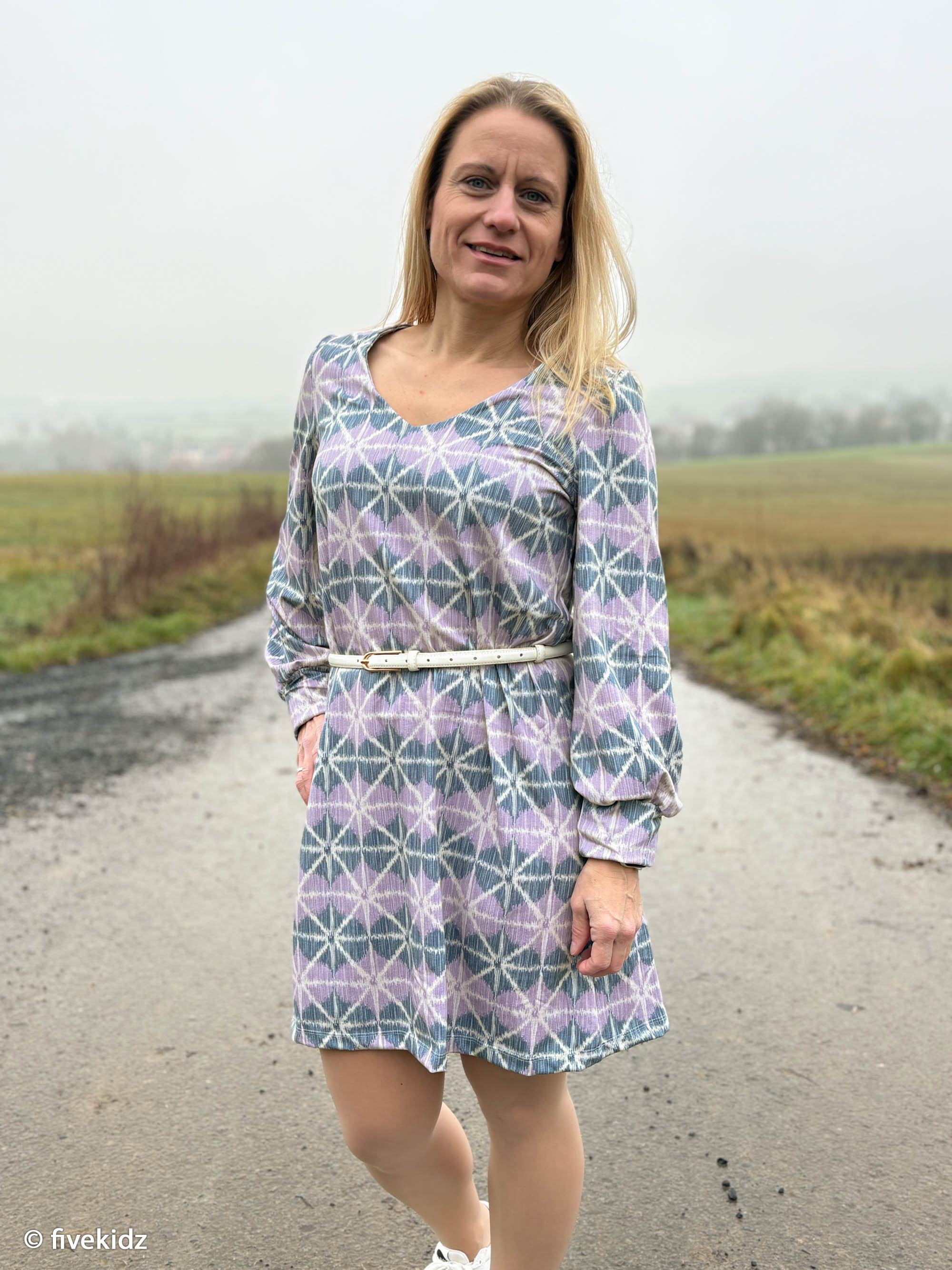 875642 abstrakt, provincial blue/lavender