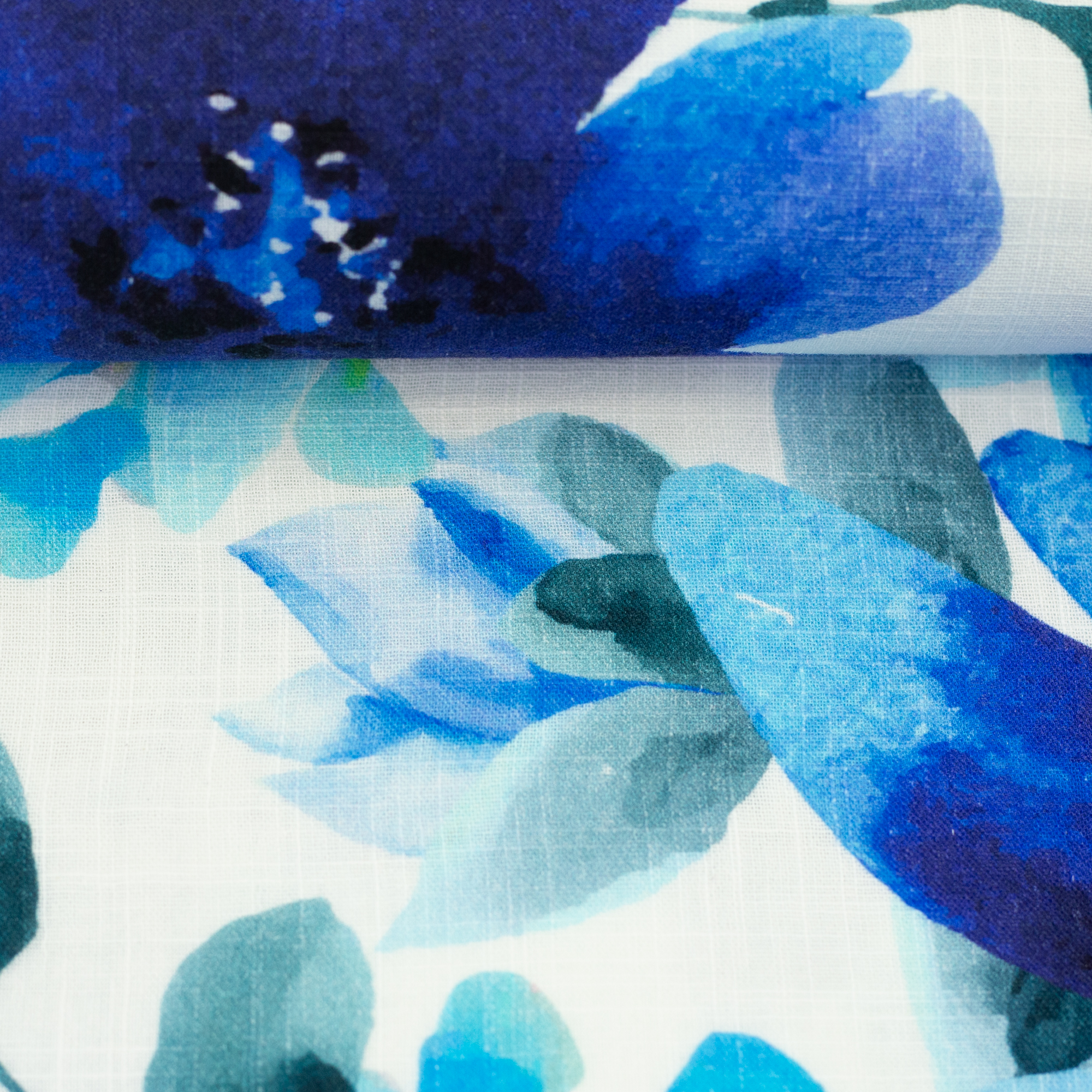 Haren – double slub muslin in white, on the fabric bolt