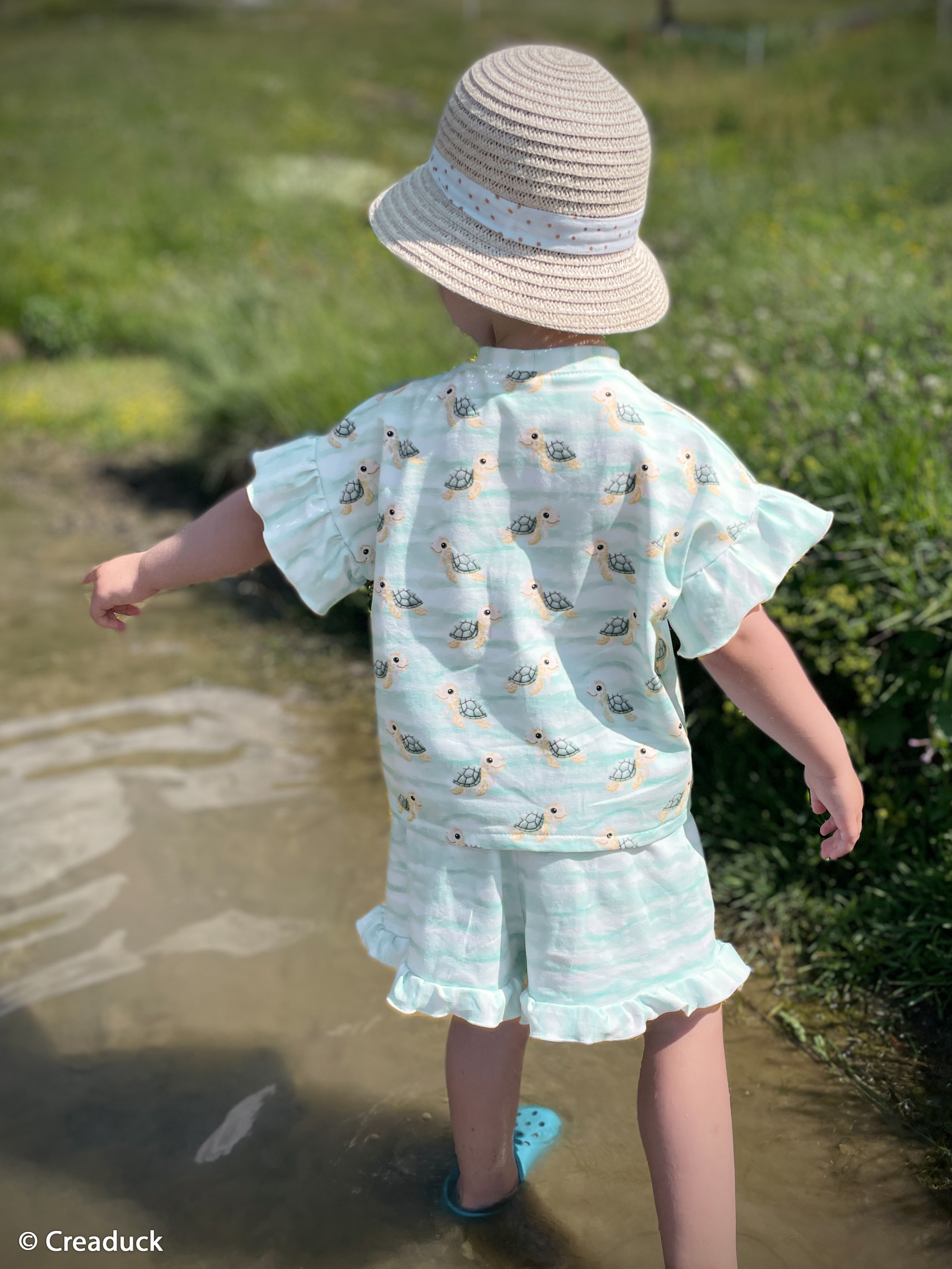 Sewing project by Creaduck made with Wavy, in light mint