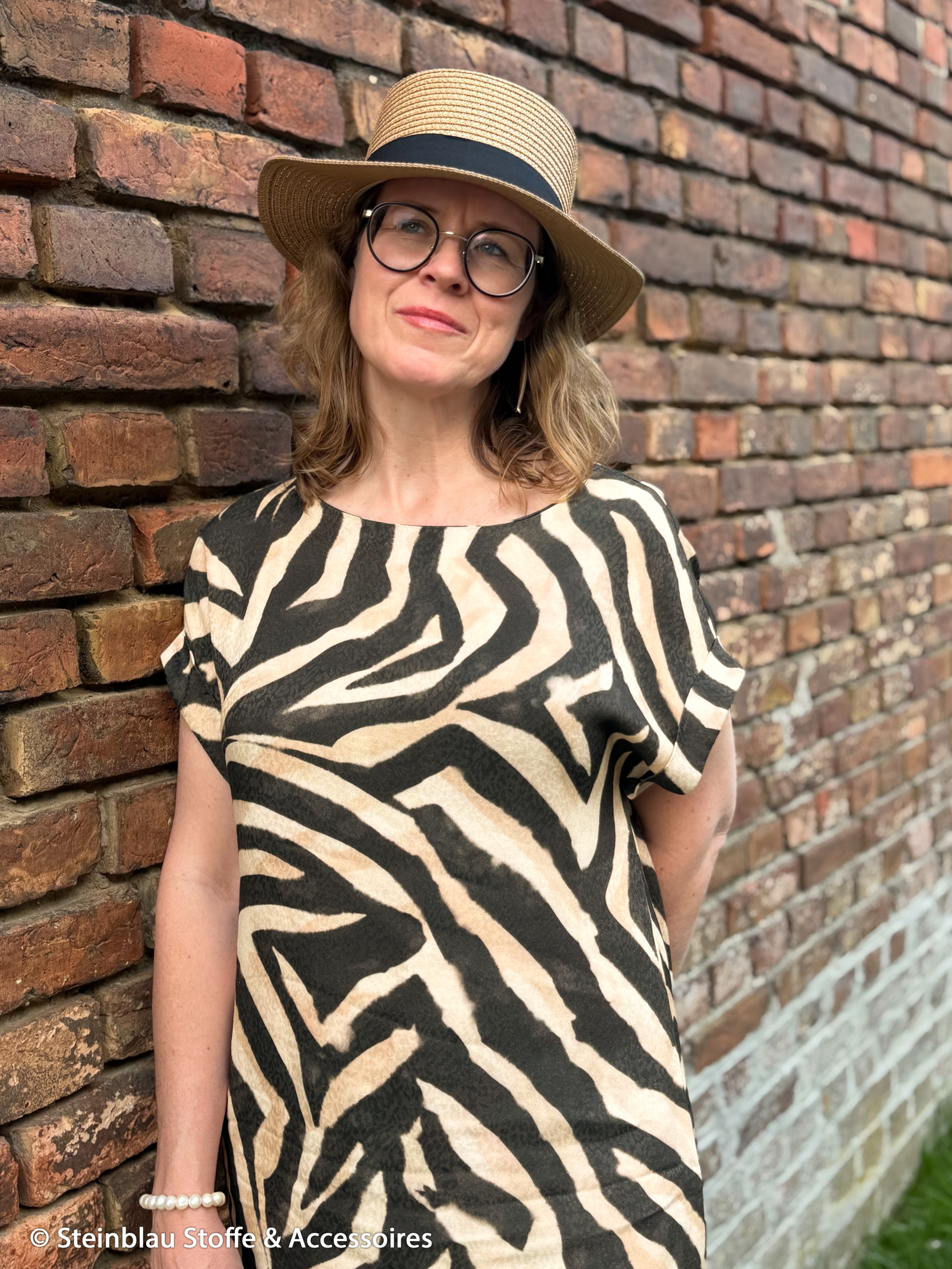 668170 Animalprint, schwarz/beige