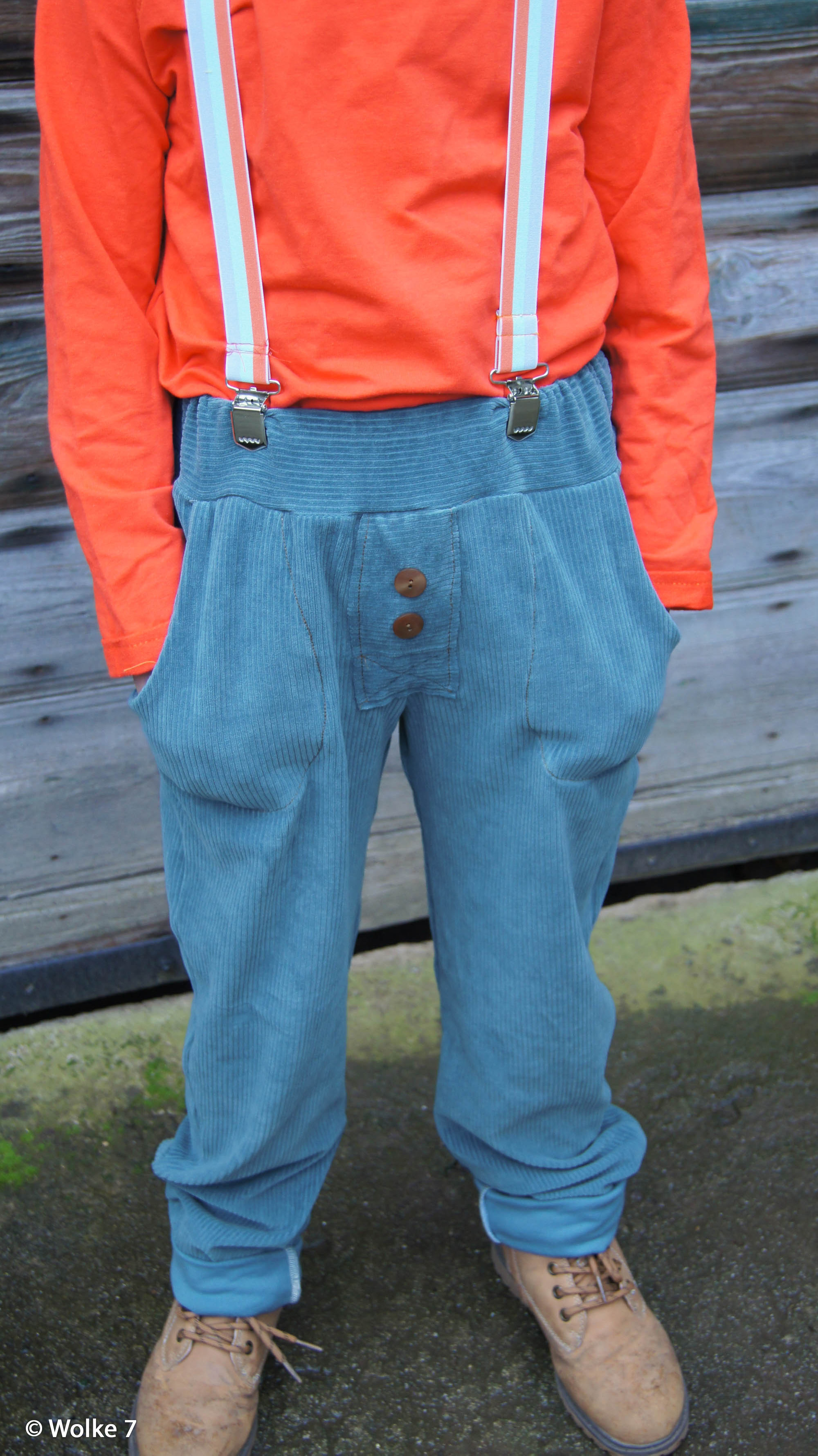 000258 uni, provincial blue