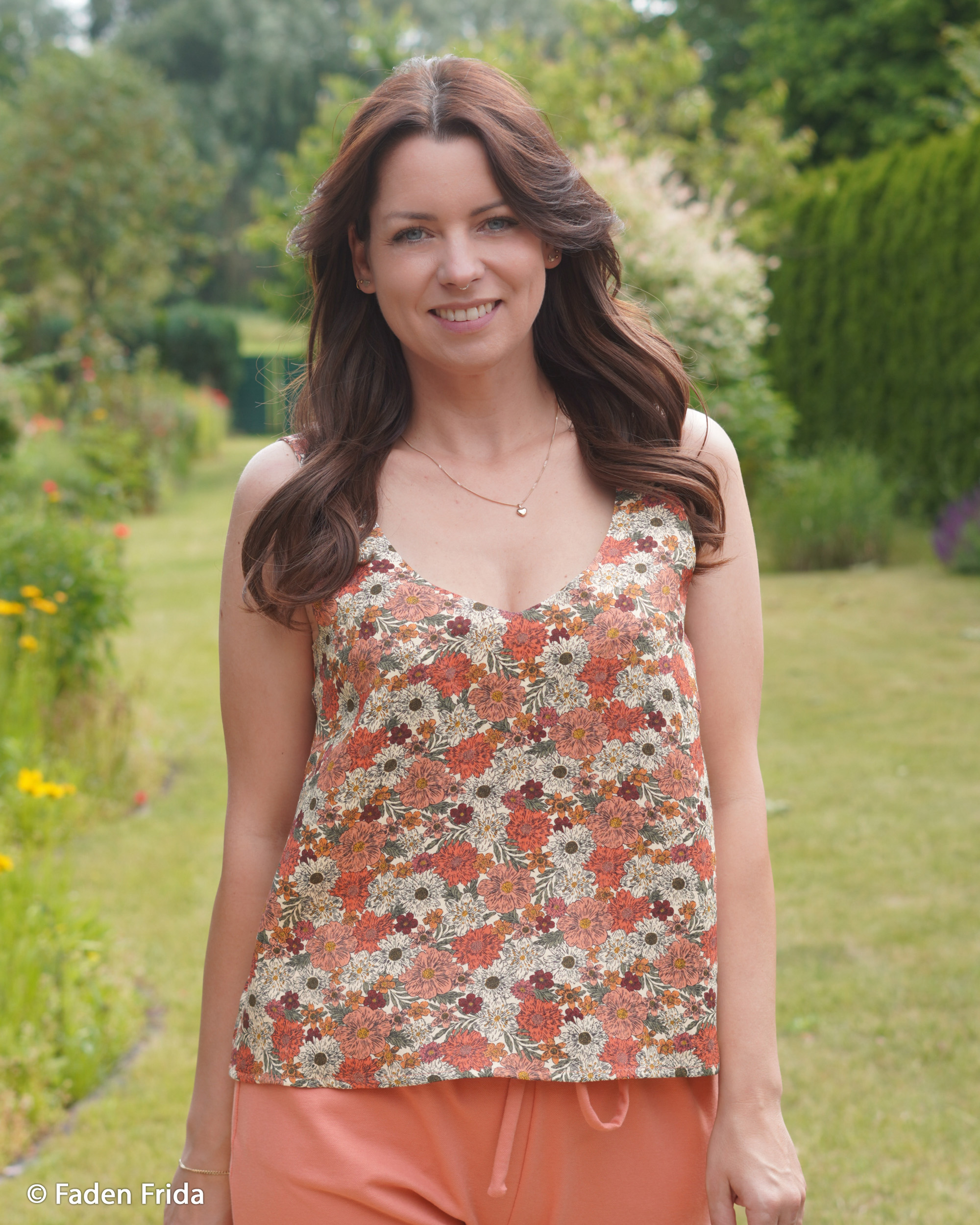 626170 Blüten, apricot/beige