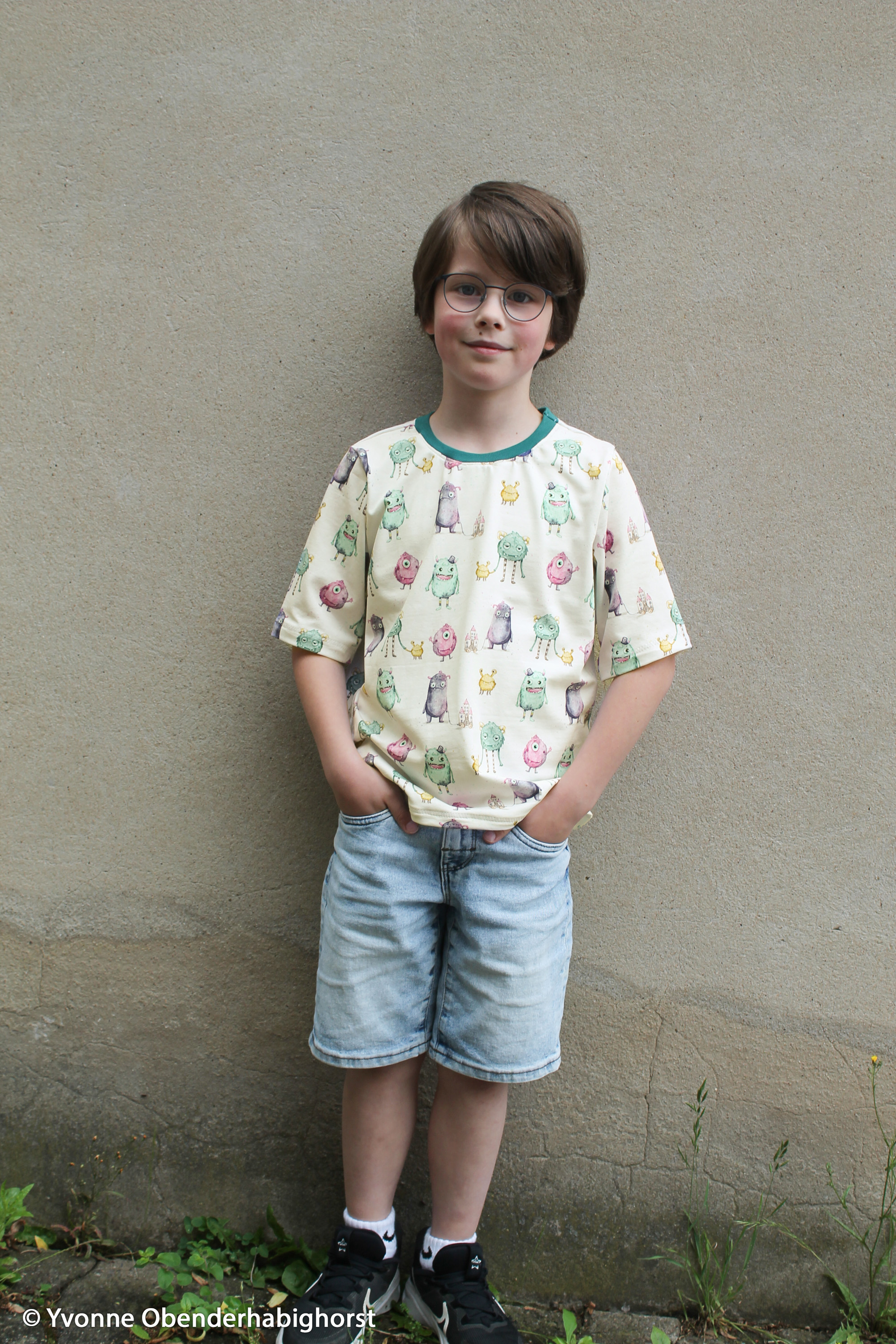 266010 Monster, naturweiß