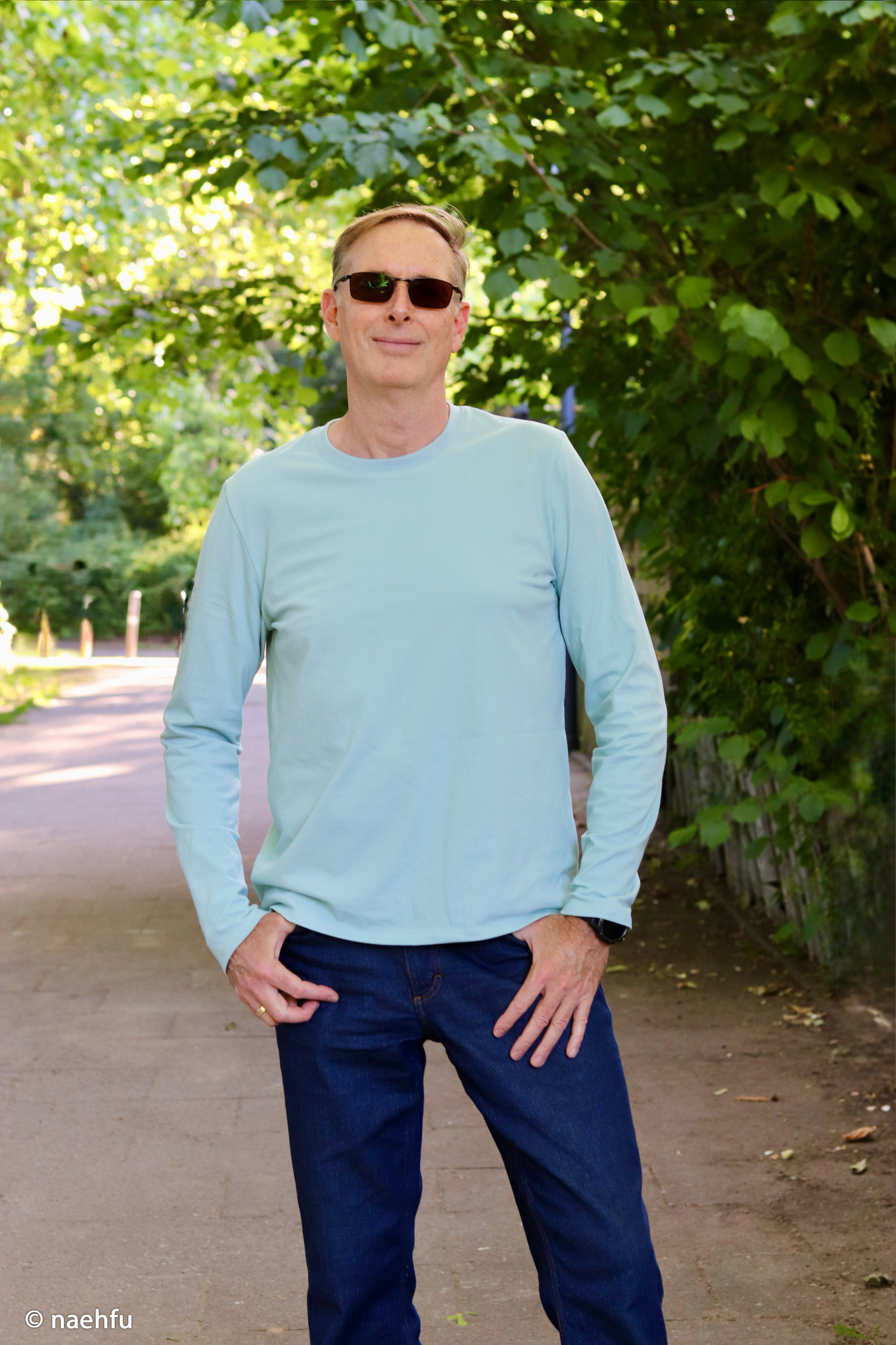 000154 uni, cloud blue