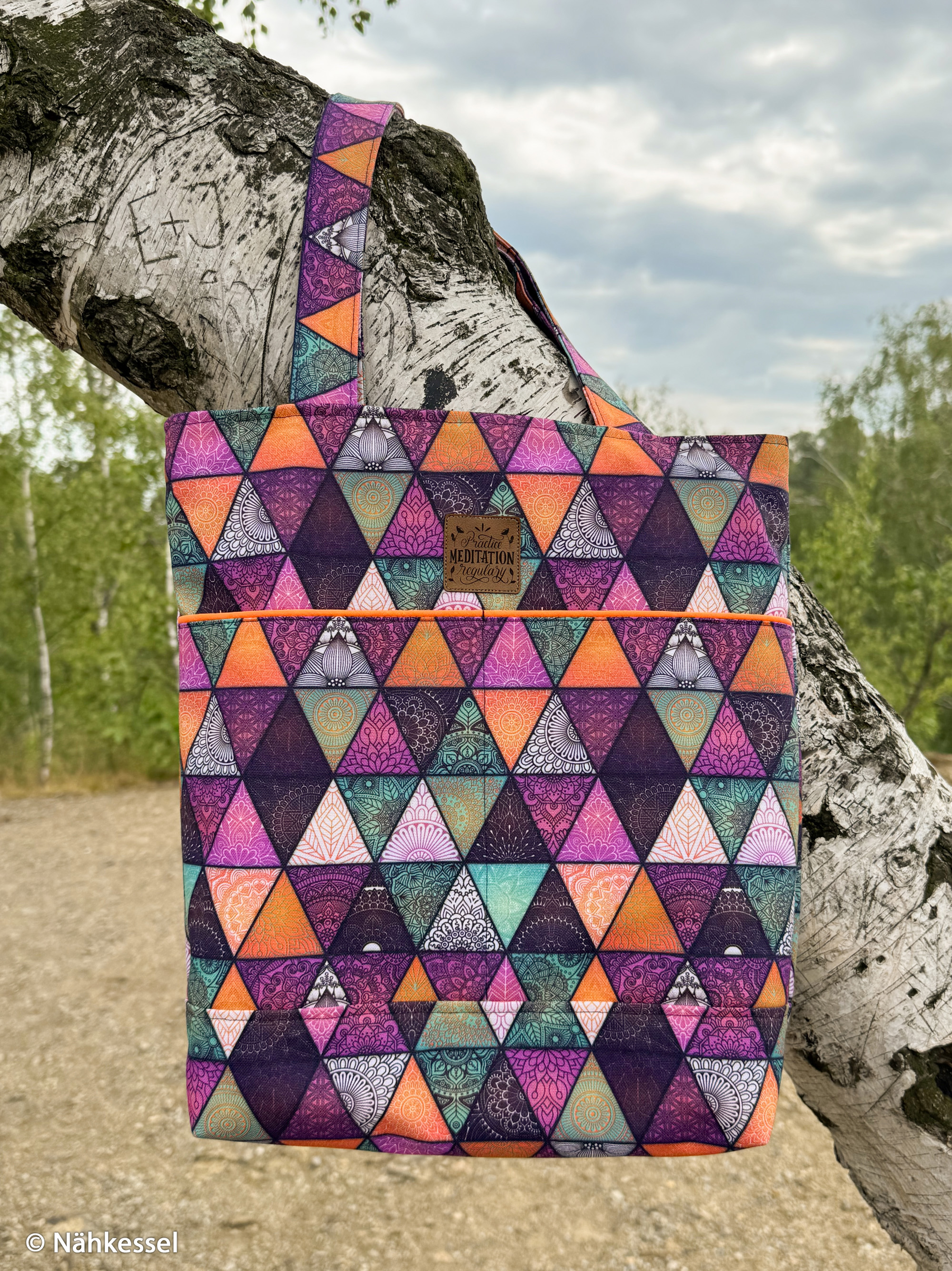 150999 Mandalas in Dreiecke, bunt