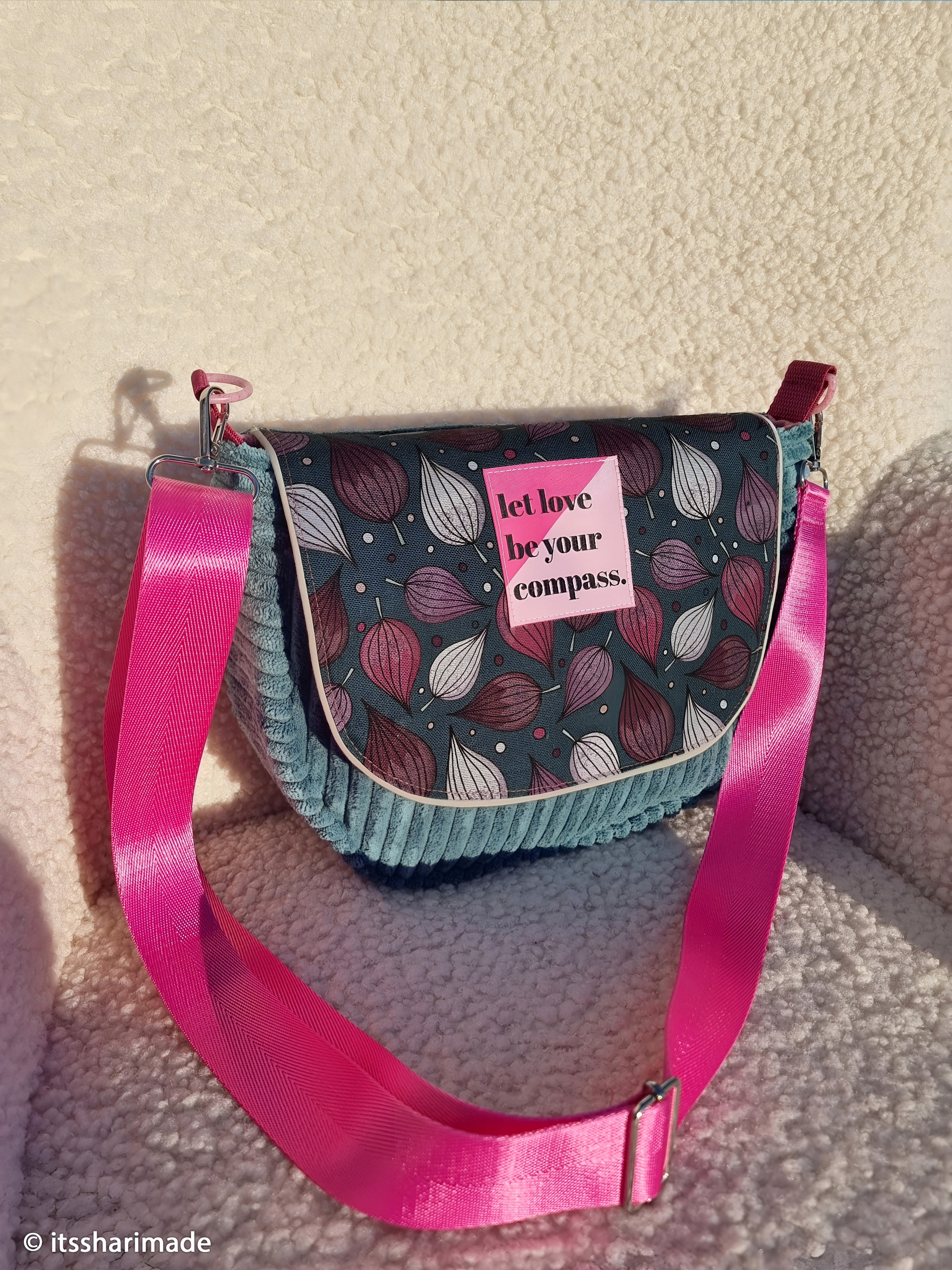 403750 Laternenblume, petrol