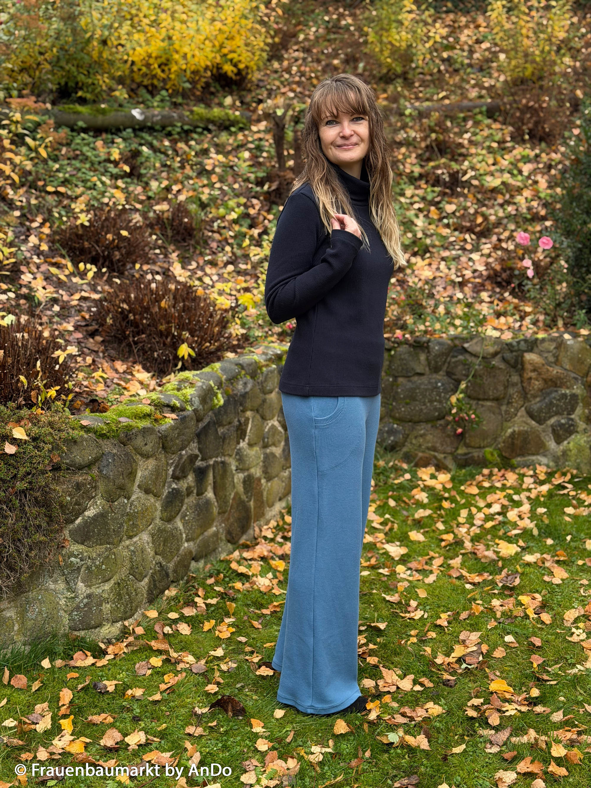 000597 Plain, dark blue