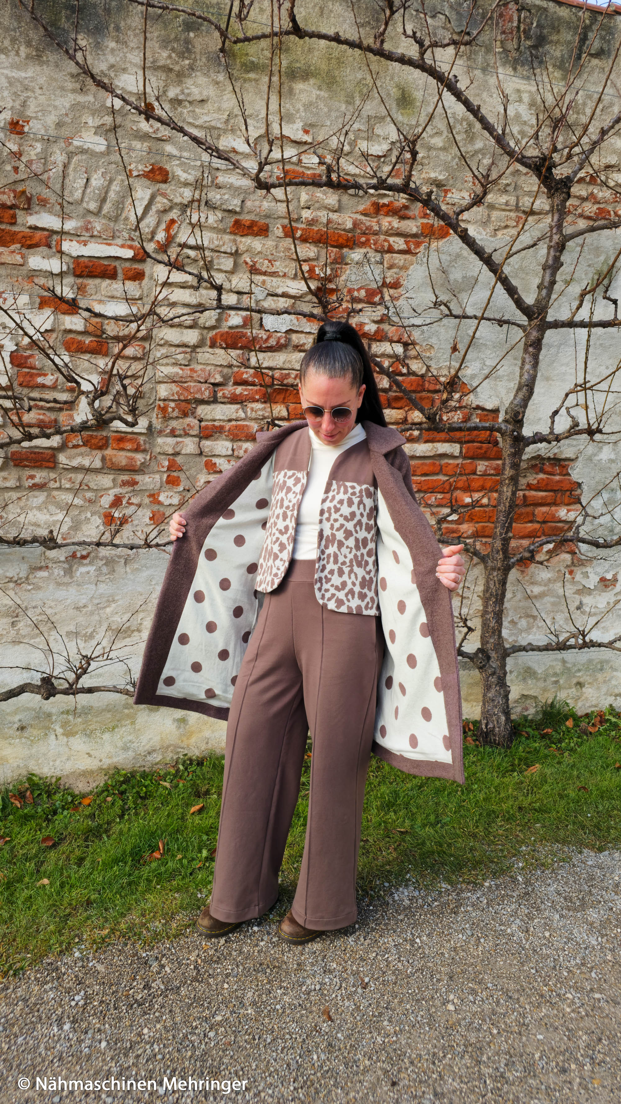 100010 Tupfen, peppercorn/naturweiß