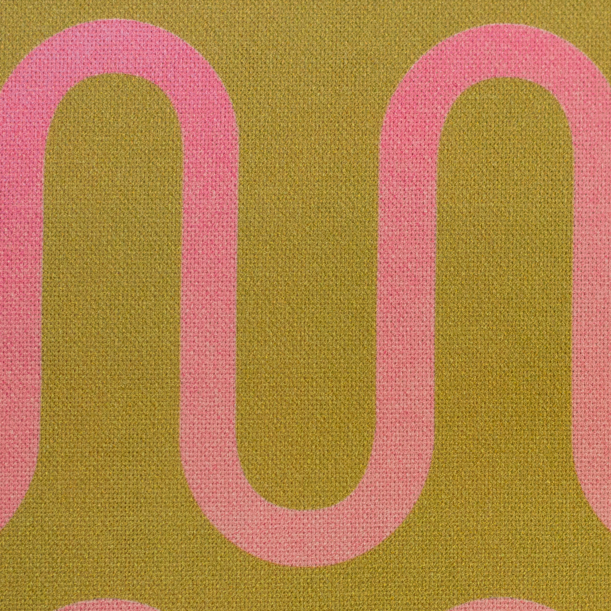 Swing by Cherry Picking in golden yellow, 10 cm close-up